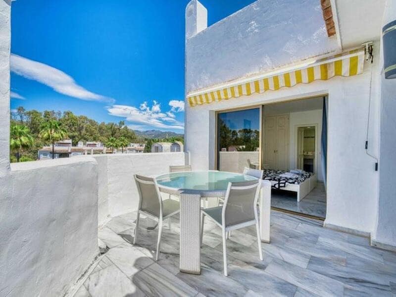 5 makuuhuone Kattohuoneisto myytävänä paikassa Marbella mukana uima-altaan 
autotalli - 990 000 € (Ref: 9450431)