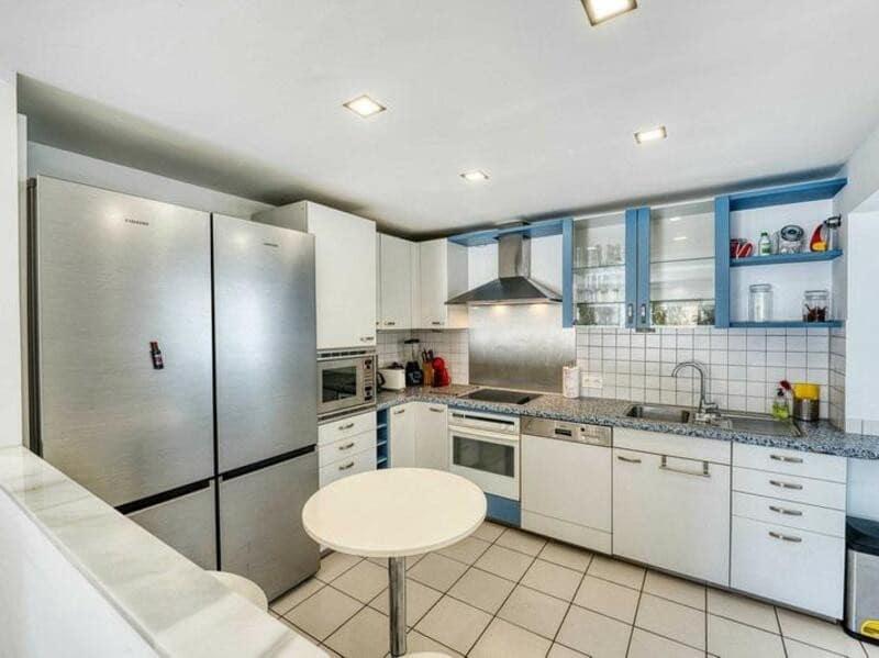 5 makuuhuone Kattohuoneisto myytävänä paikassa Marbella mukana uima-altaan 
autotalli - 990 000 € (Ref: 9450431)