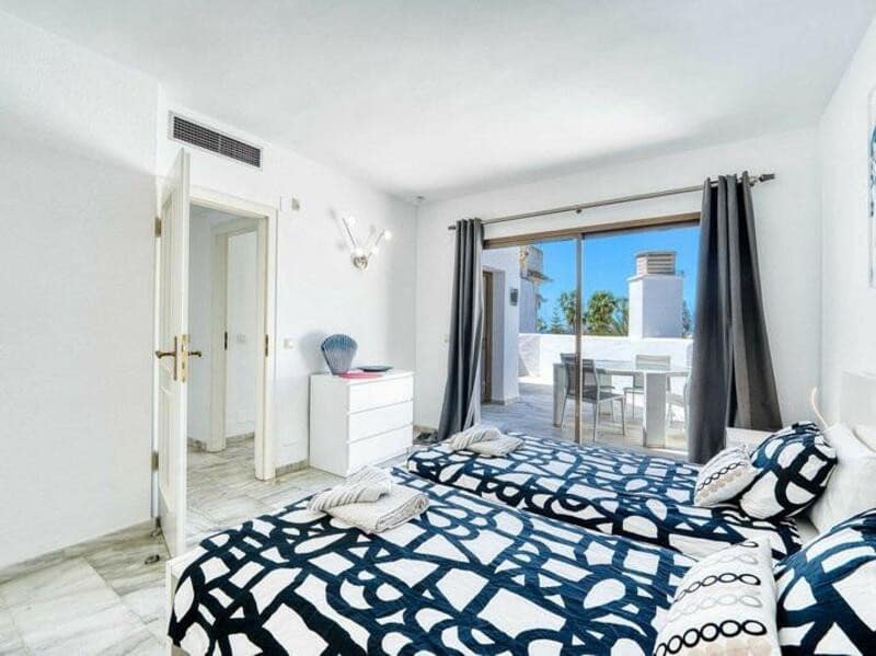 5 makuuhuone Kattohuoneisto myytävänä paikassa Marbella mukana uima-altaan 
autotalli - 990 000 € (Ref: 9450431)