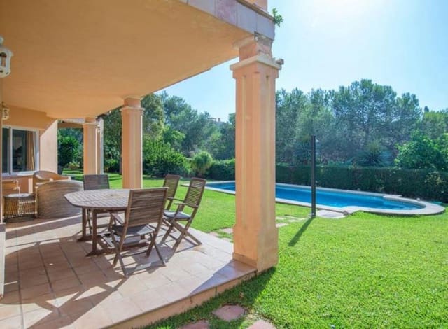 4 sovrum Villa till salu i Hacienda Las Chapas, Marbella med pool garage - 1 460 000 € (Ref: 9450432)