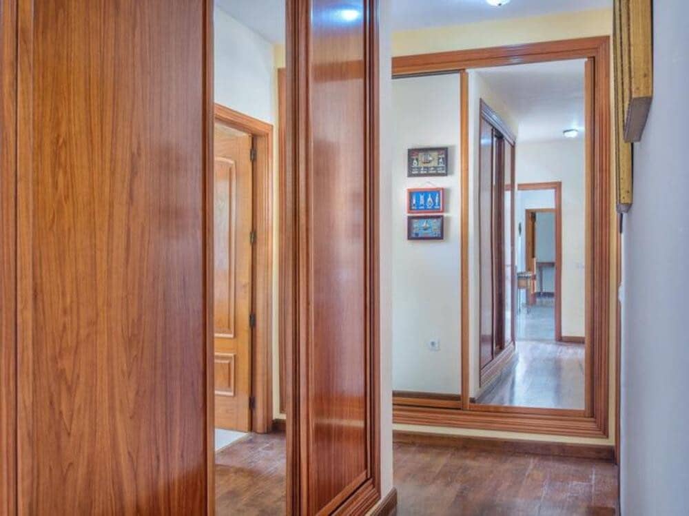 4 sovrum Villa till salu i Marbella med pool garage - 1 460 000 € (Ref: 9450432)