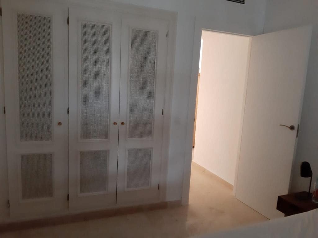 2 slaapkamer Appartement te huur in Benahavis met zwembad garage - € 2.300 (Ref: 9451690)