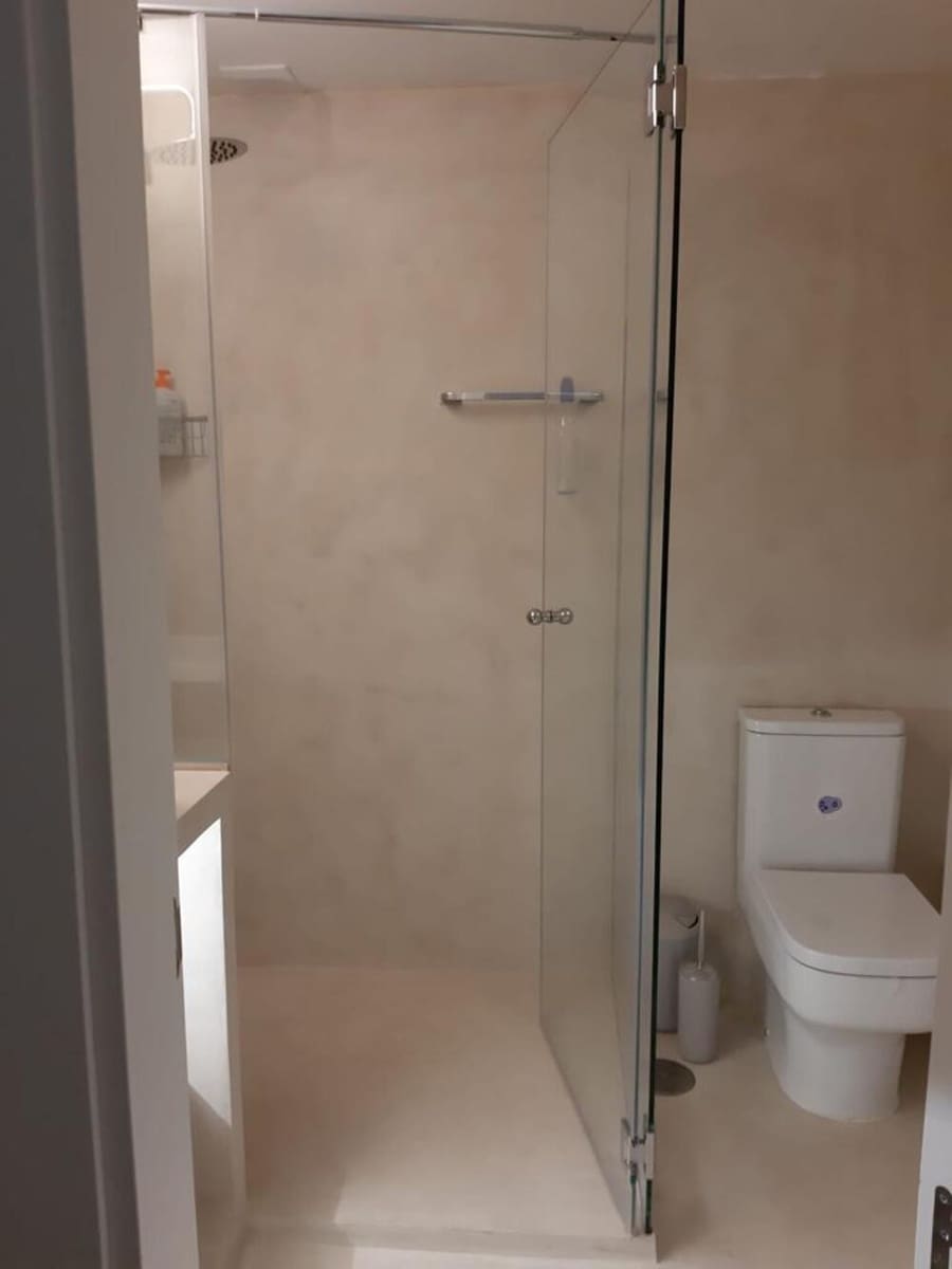 2 slaapkamer Appartement te huur in Benahavis met zwembad garage - € 2.300 (Ref: 9451690)