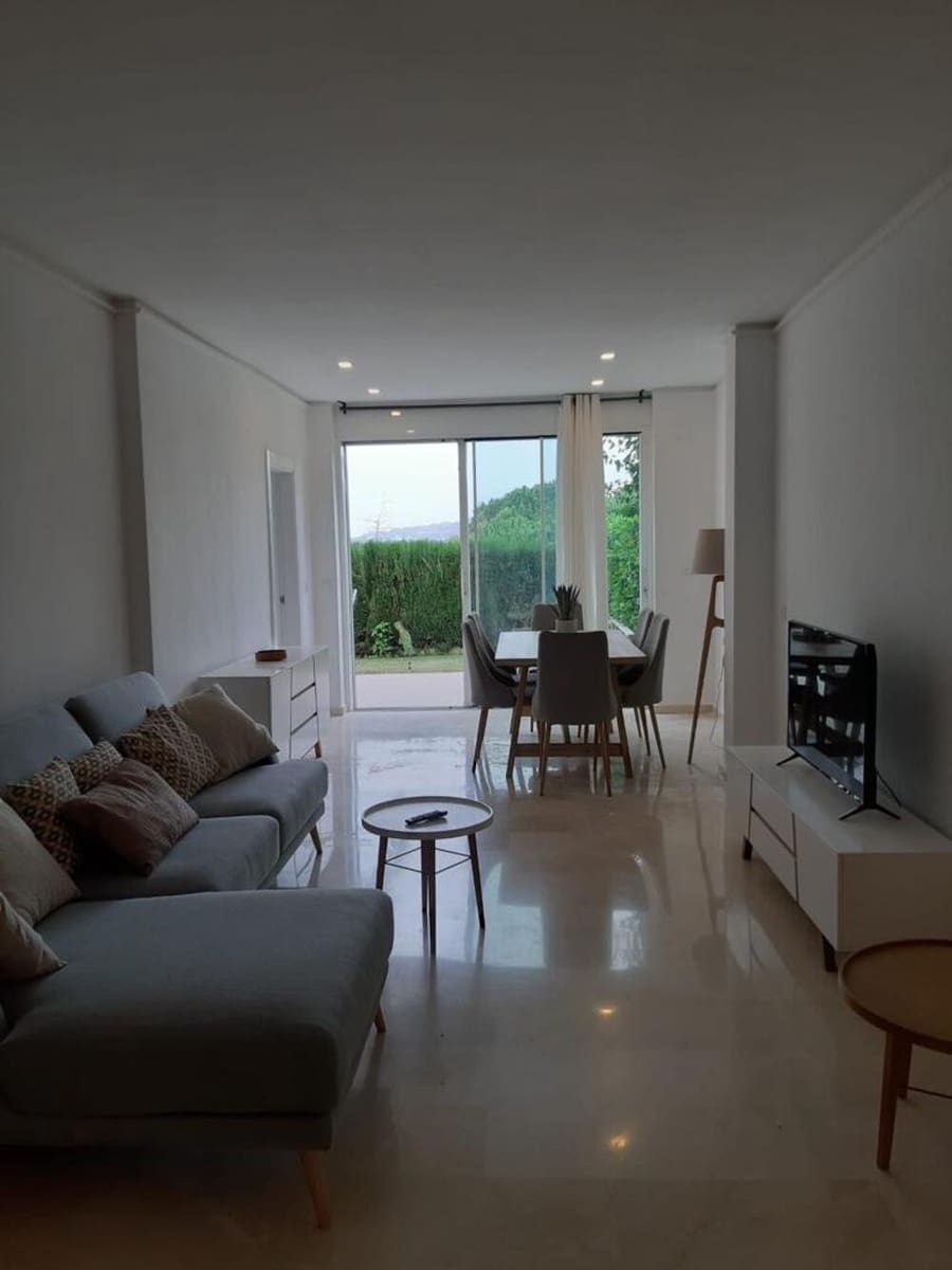 2 slaapkamer Appartement te huur in Benahavis met zwembad garage - € 2.300 (Ref: 9451690)