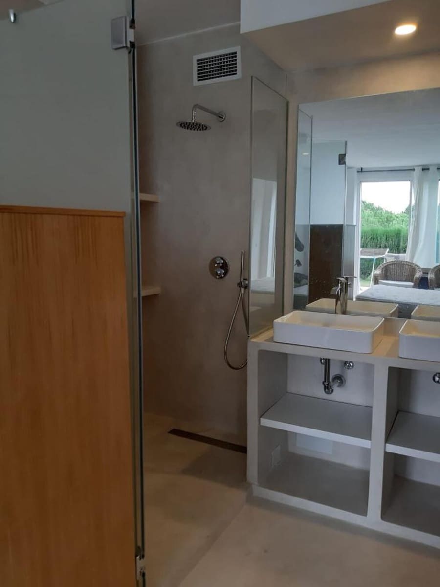 2 slaapkamer Appartement te huur in Benahavis met zwembad garage - € 2.300 (Ref: 9451690)