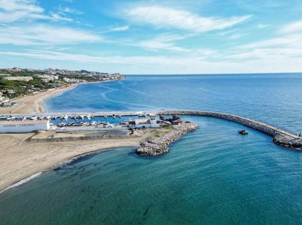 3 sypialnia Apartament na sprzedaż w Marbella z basenem garażem - 699 000 € (Ref: 9451691)