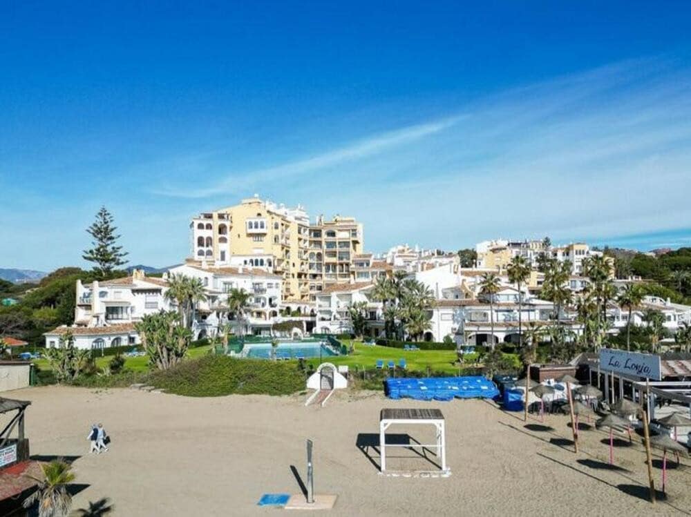 3 sypialnia Apartament na sprzedaż w Marbella z basenem garażem - 699 000 € (Ref: 9451691)