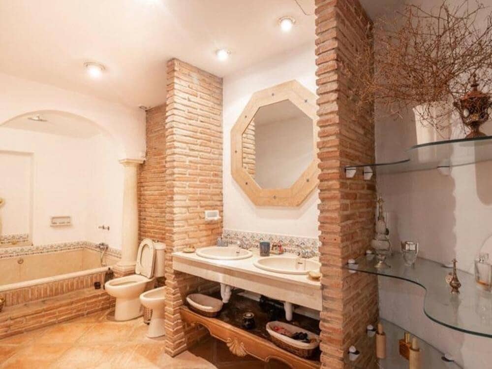 3 sypialnia Apartament na sprzedaż w Marbella z basenem garażem - 699 000 € (Ref: 9451691)