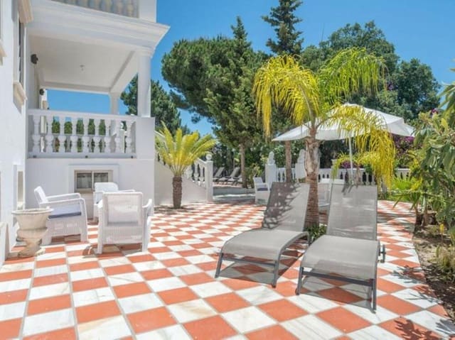 10 makuuhuone Huvila myytävänä paikassa Hacienda Las Chapas, Marbella mukana uima-altaan 
autotalli - 1 880 000 € (Ref: 9451697)