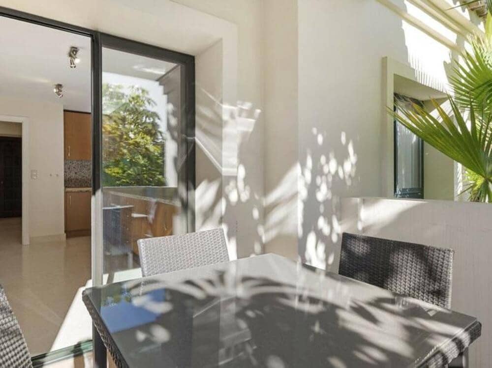 2 soveværelse Lejlighed til salg i Benahavis med swimmingpool garage - € 549.500 (Ref: 9455700)