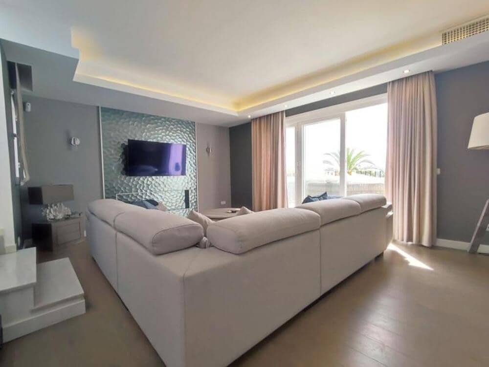 4 slaapkamer Huis te huur in Marbella met zwembad garage - € 4.500 (Ref: 9455701)