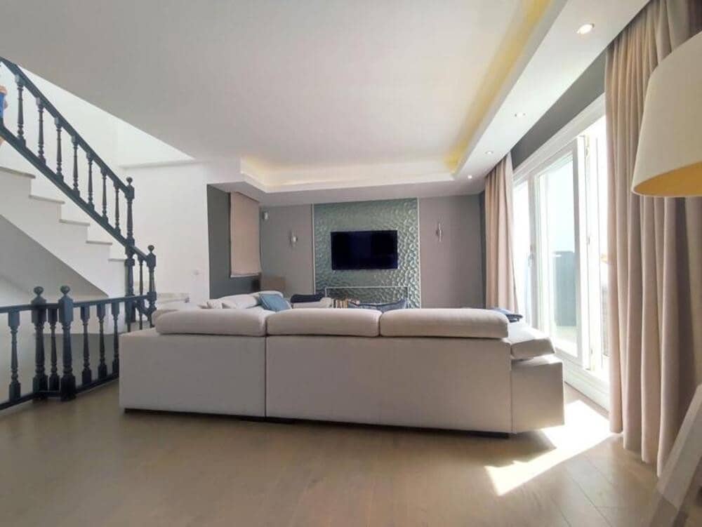 4 slaapkamer Huis te huur in Marbella met zwembad garage - € 4.500 (Ref: 9455701)