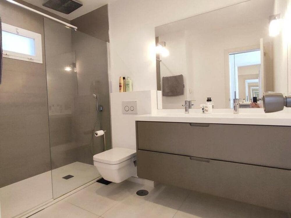 4 slaapkamer Huis te huur in Marbella met zwembad garage - € 4.500 (Ref: 9455701)