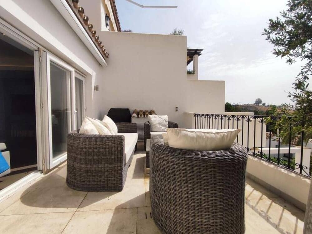 4 slaapkamer Huis te huur in Marbella met zwembad garage - € 4.500 (Ref: 9455701)