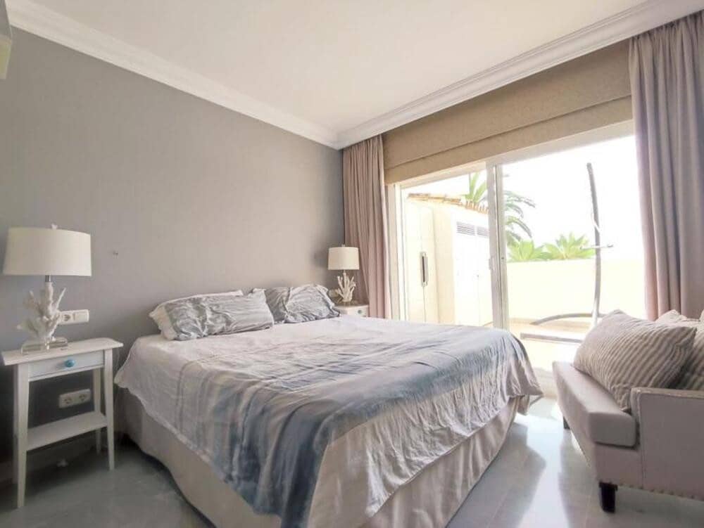 4 slaapkamer Huis te huur in Marbella met zwembad garage - € 4.500 (Ref: 9455701)