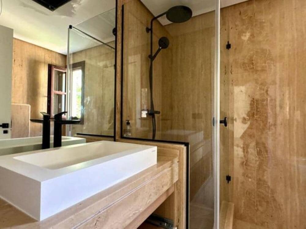 6 bedroom Villa for rent in Marbella with pool garage - € 15,000 (Ref: 9455702)