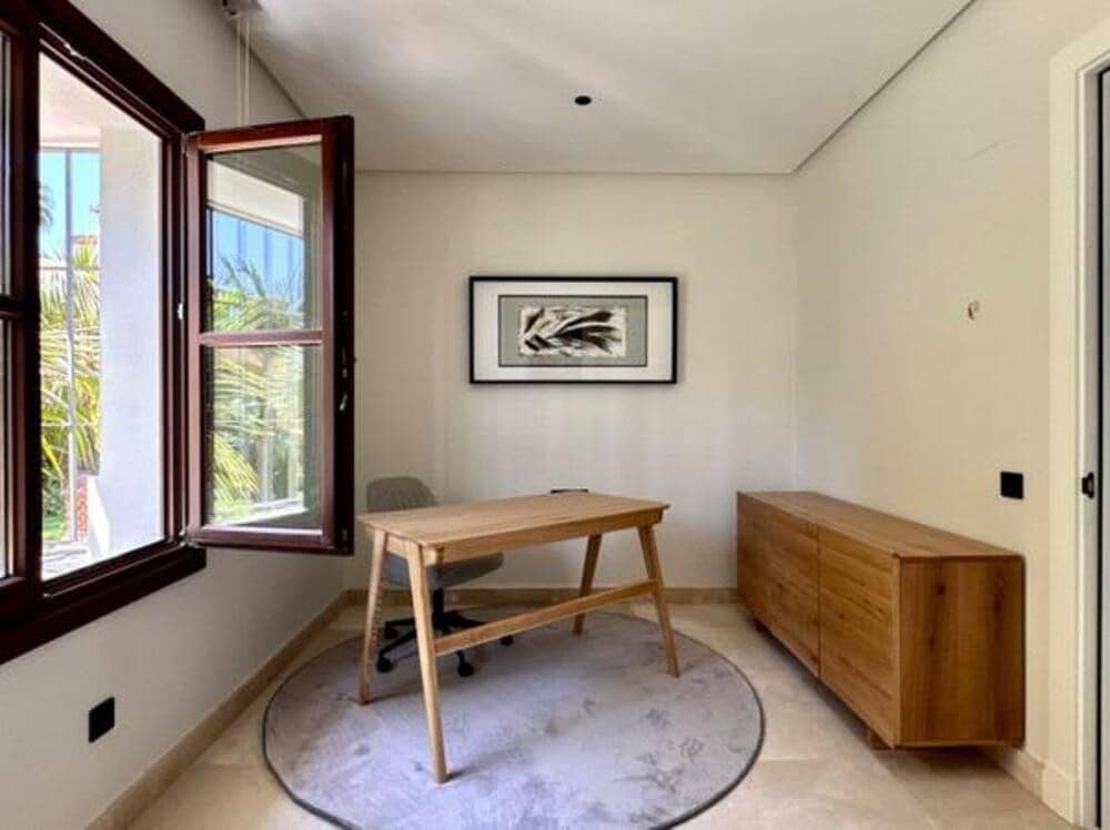 6 bedroom Villa for rent in Marbella with pool garage - € 15,000 (Ref: 9455702)