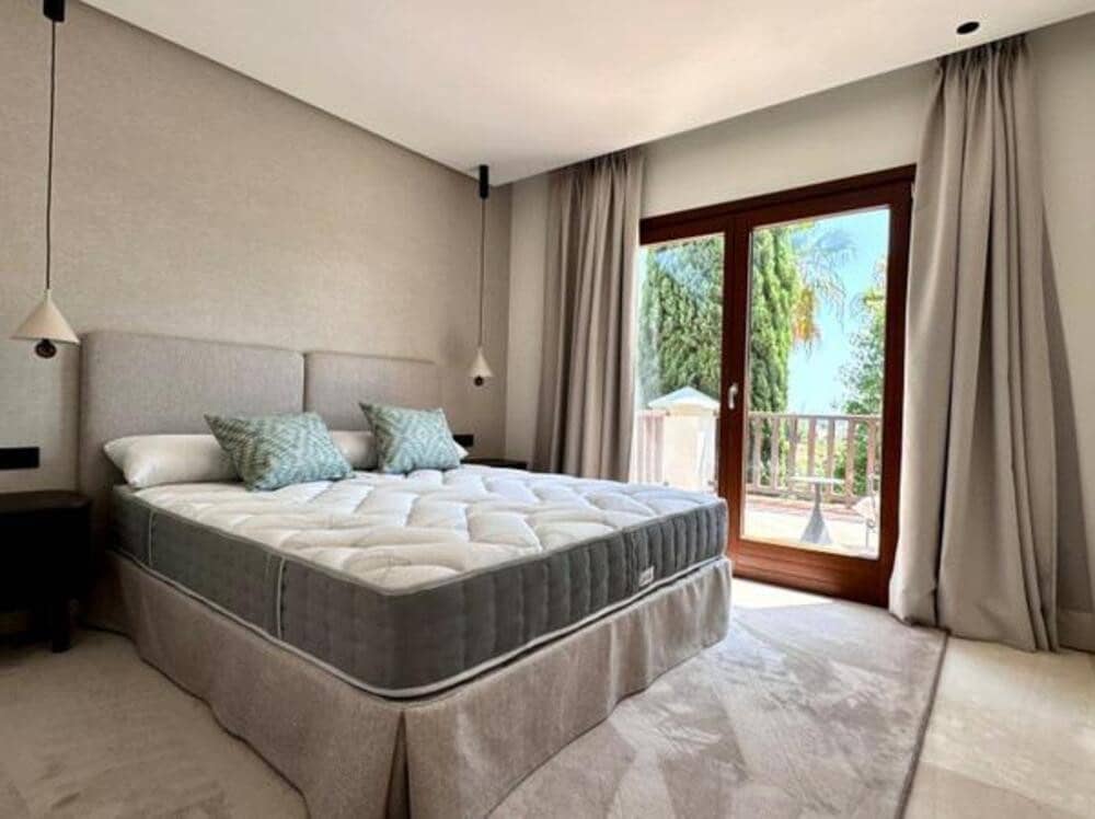 6 bedroom Villa for rent in Marbella with pool garage - € 15,000 (Ref: 9455702)