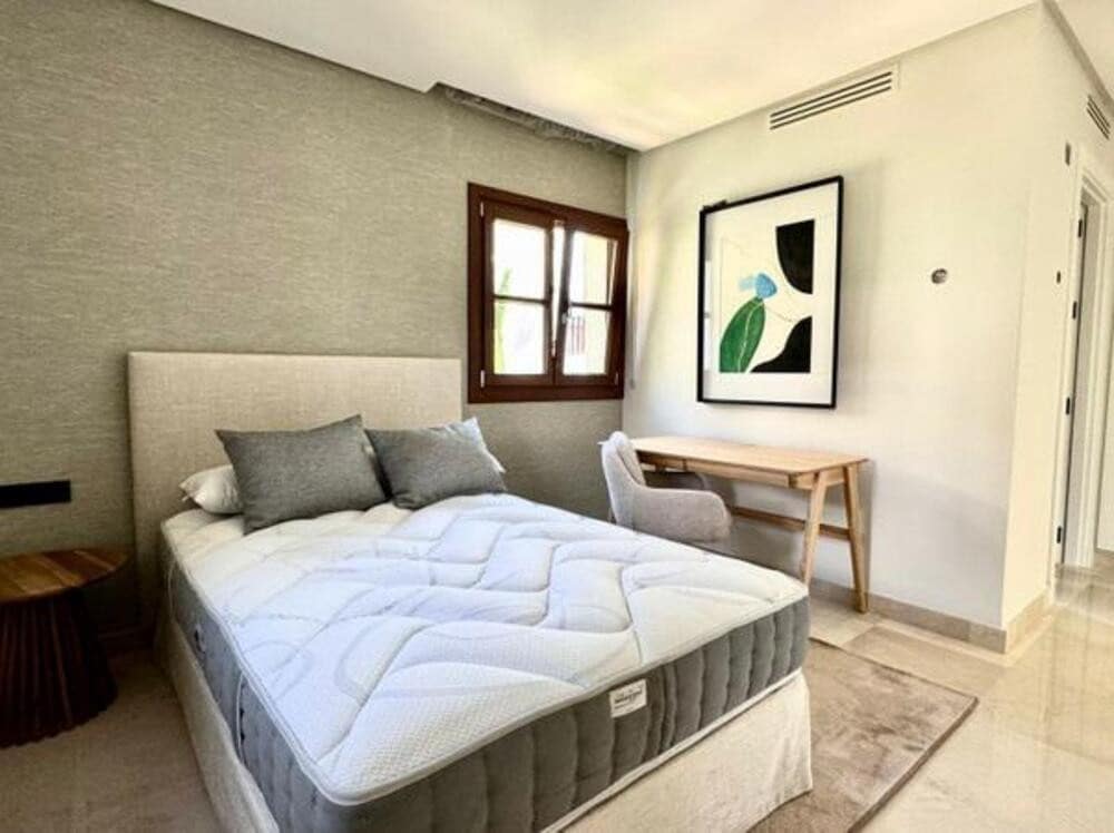 6 bedroom Villa for rent in Marbella with pool garage - € 15,000 (Ref: 9455702)