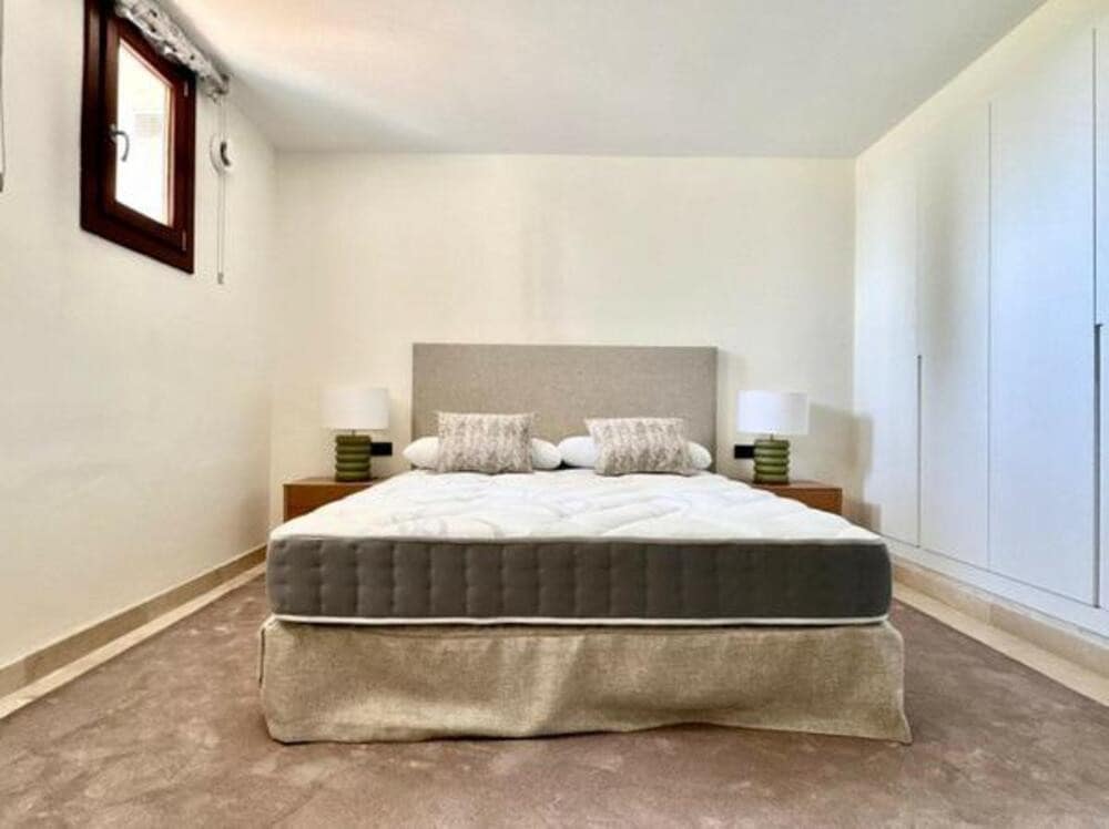 6 bedroom Villa for rent in Marbella with pool garage - € 15,000 (Ref: 9455702)