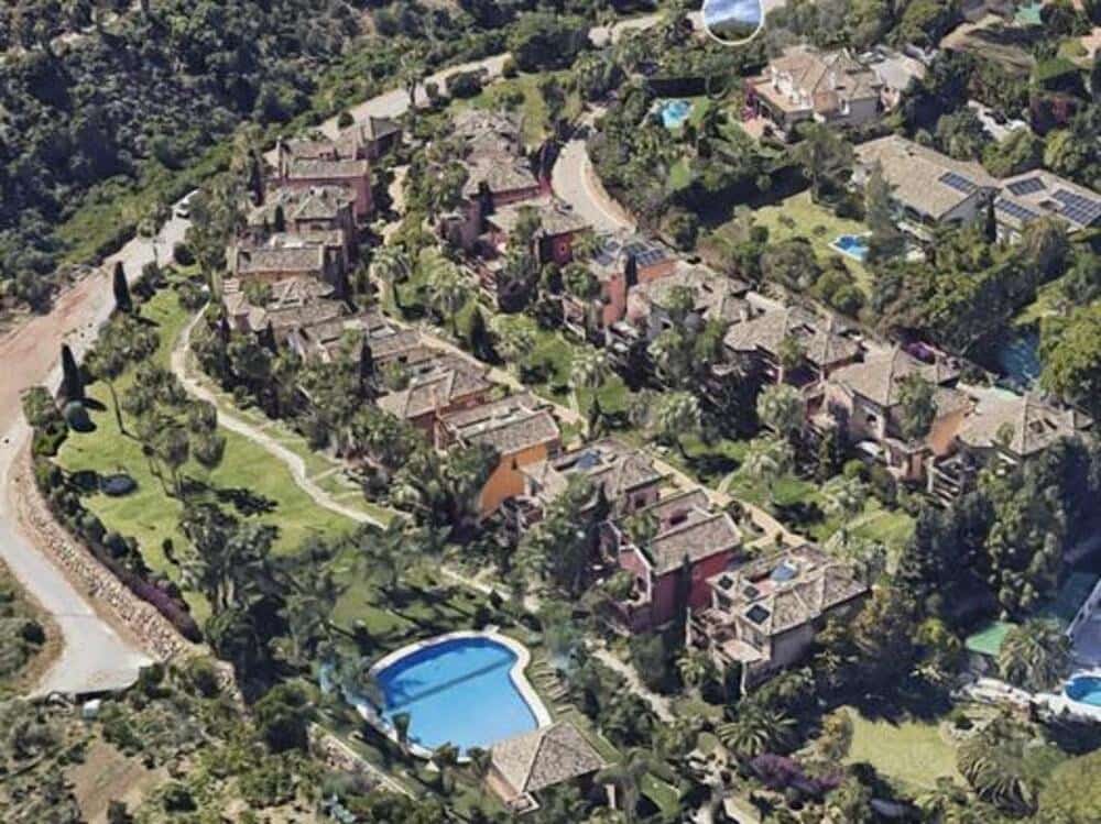 6 bedroom Villa for rent in Marbella with pool garage - € 15,000 (Ref: 9455702)