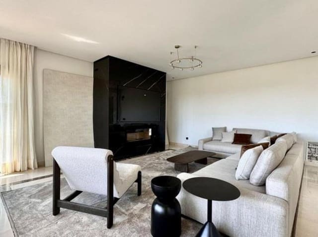 Chalet de 6 habitaciones en Nagüeles Alto, Marbella en alquiler con piscina garaje - 14.000 € (Ref: 9455702)