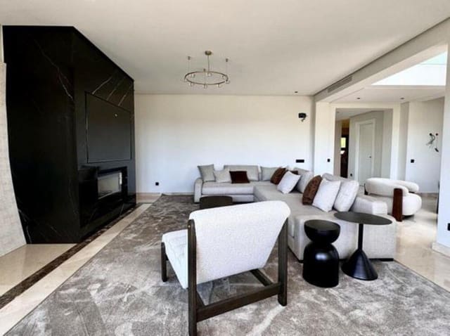 Chalet de 6 habitaciones en Nagüeles Alto, Marbella en alquiler con piscina garaje - 14.000 € (Ref: 9455702)