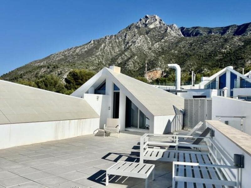 3 quarto Casa em Banda para venda em Marbella com piscina garagem - 2 000 000 € (Ref: 9455703)