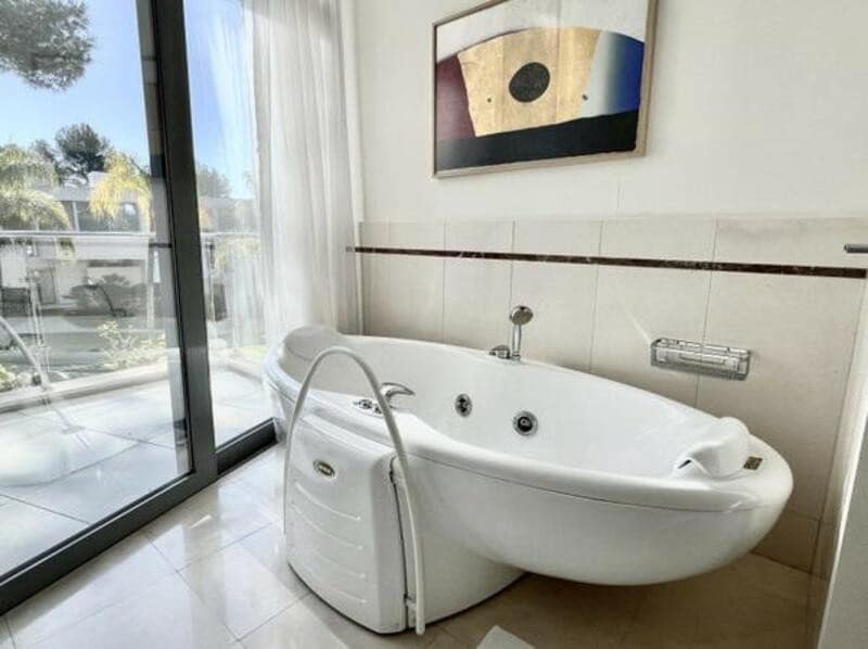 3 sovrum Hus att hyra i Marbella med pool garage - 8 000 € (Ref: 9455704)