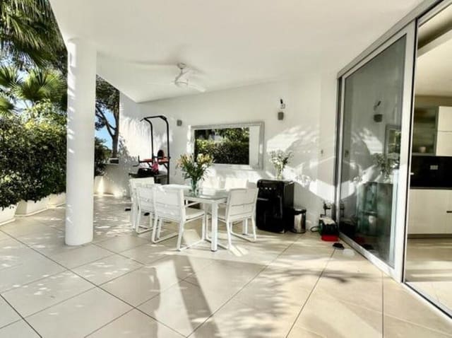 3 Zimmer Haus zu vermieten in Sierra Blanca, Marbella mit Pool Garage - 8.000 € (Ref: 9455704)