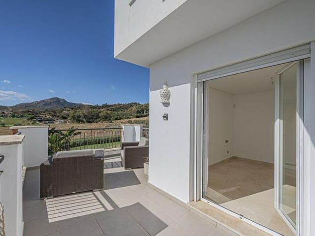 3 quarto Apartamento para venda em Los Arqueros, Benahavís com piscina garagem - 539 000 € (Ref: 9455707)