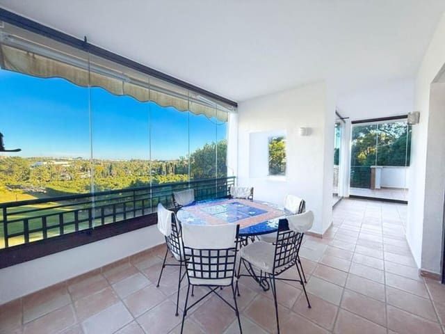 3 sypialnia Apartament na sprzedaż w La Concha - Resina Golf, Estepona z basenem garażem - 460 000 € (Ref: 9460911)