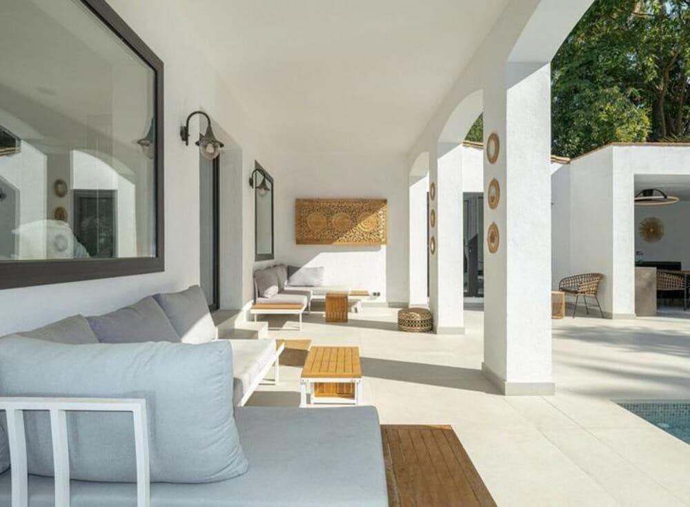 5 Zimmer Villa zu verkaufen in El Paraiso mit Pool Garage - 1.998.000 € (Ref: 9460913)