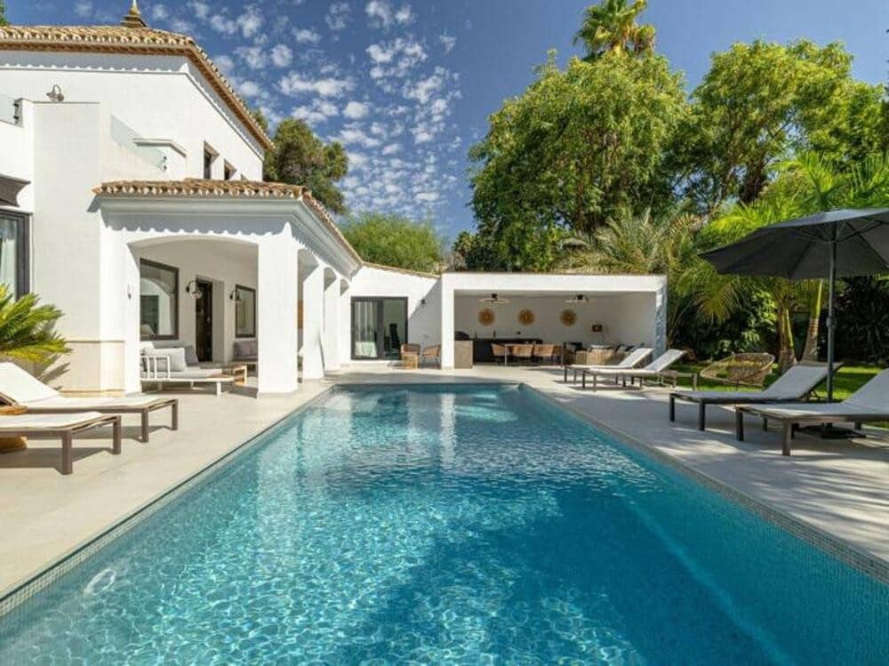 5 Zimmer Villa zu verkaufen in El Paraiso mit Pool Garage - 1.998.000 € (Ref: 9460913)