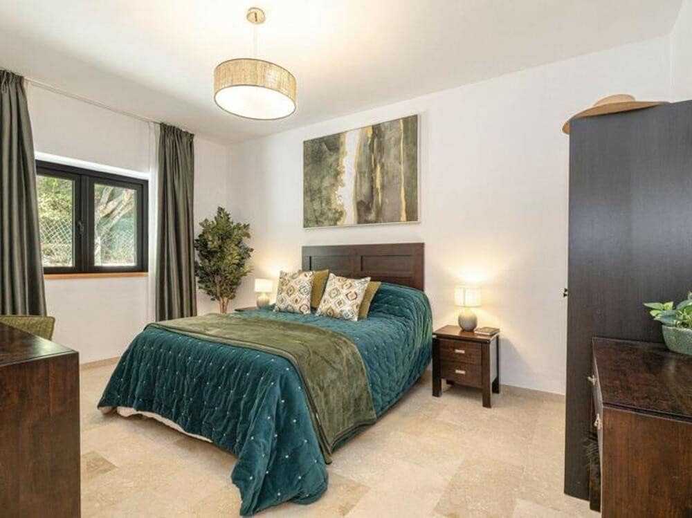 5 Zimmer Villa zu verkaufen in El Paraiso mit Pool Garage - 1.998.000 € (Ref: 9460913)