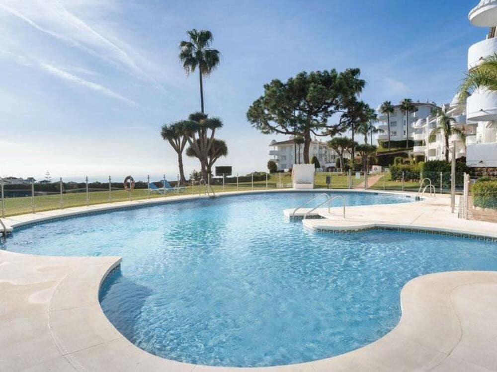 3 Zimmer Apartment zu verkaufen in Calahonda mit Pool Garage - 429.000 € (Ref: 9460914)