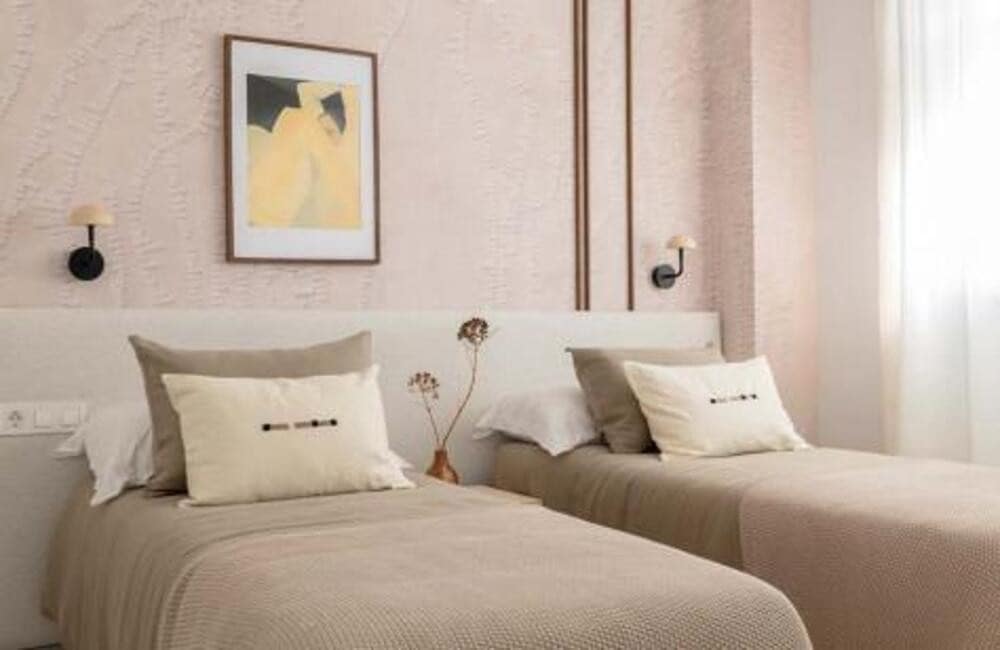 2 Zimmer Apartment zu vermieten in Marbella mit Pool Garage - 3.500 € (Ref: 9460916)