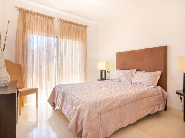 3 chambre Penthouse à vendre à Bel-Air, Estepona avec piscine garage - 448 000 € (Ref: 9465102)