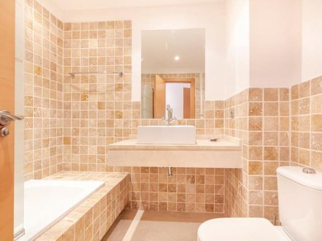 3 chambre Penthouse à vendre à Bel-Air, Estepona avec piscine garage - 448 000 € (Ref: 9465102)