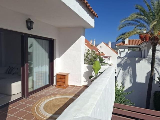 3 slaapkamer Appartement te koop in Nueva Andalucía Centro, Marbella met zwembad garage - € 669.000 (Ref: 9465103)