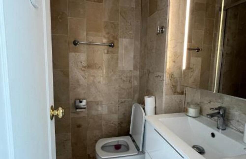 Apartamento de 3 habitaciones en Marbella en alquiler con piscina garaje - 2.850 € (Ref: 9465104)