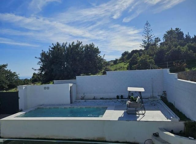 4 soveværelse Finca/Landehus til leje i El Padrón, Estepona med swimmingpool garage - € 6.000 (Ref: 9465106)