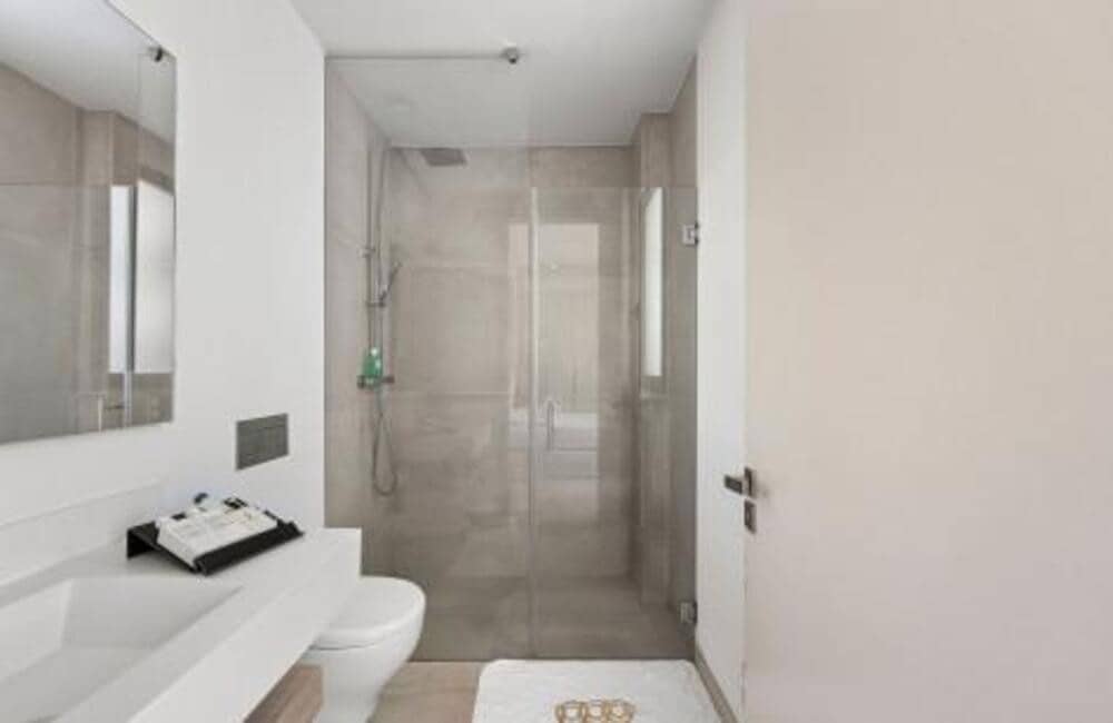 4 makuuhuone Huvila myytävänä paikassa New Golden Mile mukana uima-altaan 
autotalli - 1 825 000 € (Ref: 9465107)