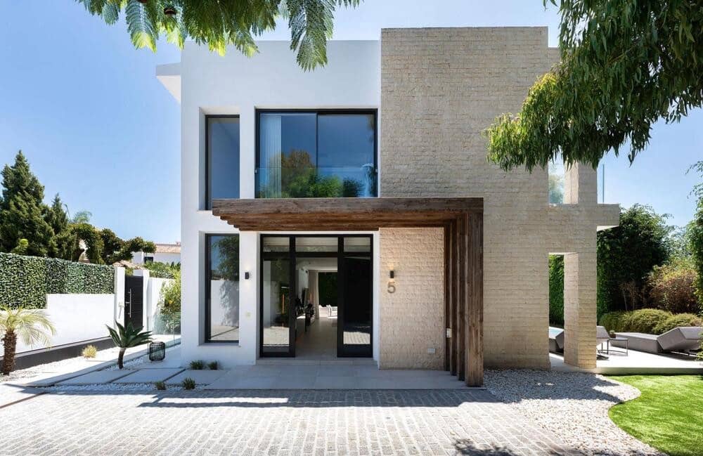 4 makuuhuone Huvila myytävänä paikassa New Golden Mile mukana uima-altaan 
autotalli - 1 825 000 € (Ref: 9465107)