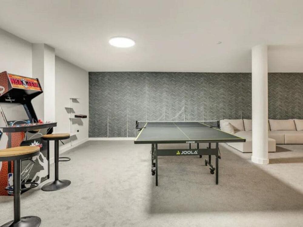 Chalet de 4 habitaciones en Marbella en venta con piscina garaje - 1.895.000 € (Ref: 9465108)