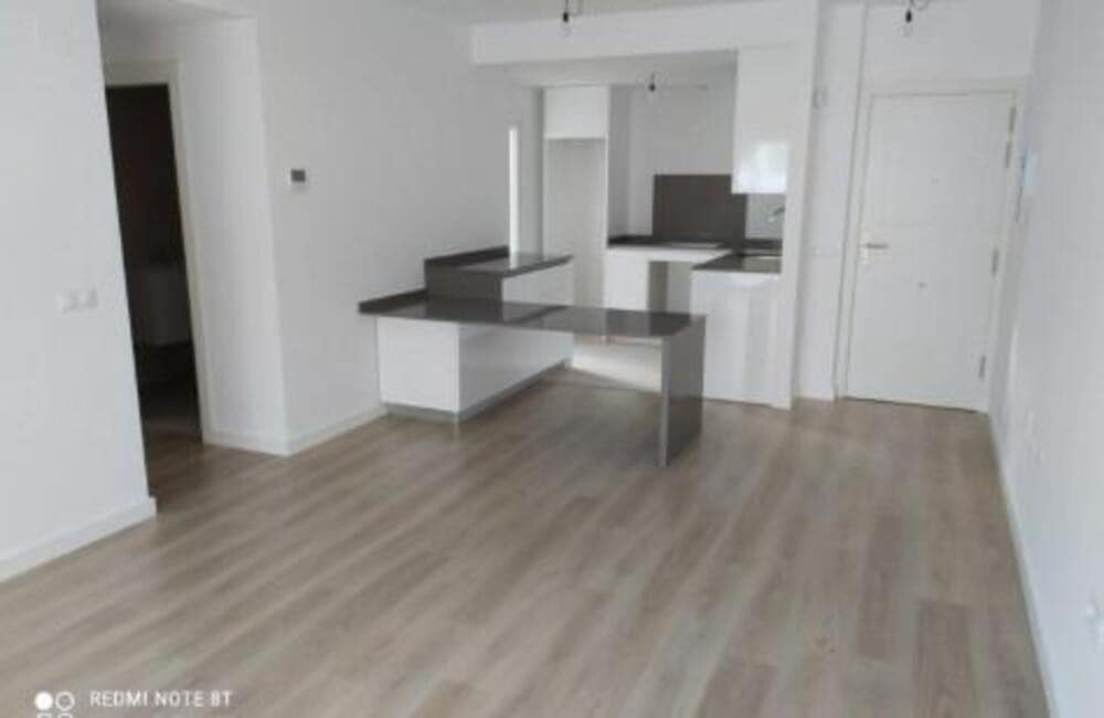 2 slaapkamer Penthouse te huur in Marbella met zwembad garage - € 1.900 (Ref: 9465110)