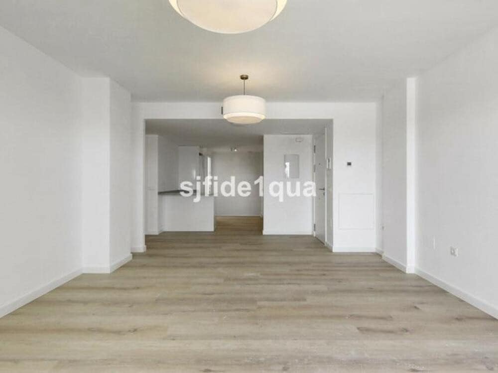 3 soveværelse Lejlighed til leje i Marbella med swimmingpool garage - € 2.650 (Ref: 9467917)