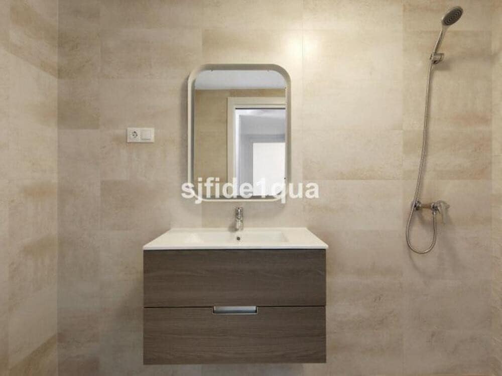 3 soveværelse Lejlighed til leje i Marbella med swimmingpool garage - € 2.650 (Ref: 9467917)