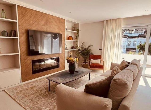 3 soveværelse Byhus til leje i Lomas De Marbella, Marbella med swimmingpool garage - € 6.500 (Ref: 9467918)