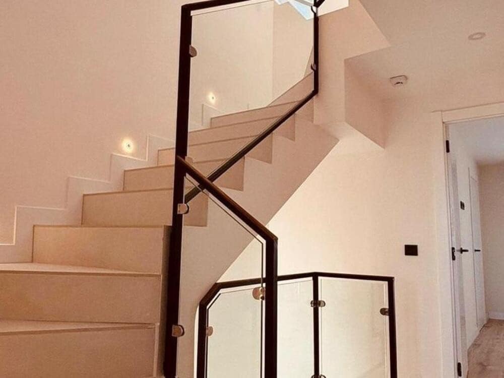 3 quarto Casa em Banda para arrendar em Marbella com piscina garagem - 6 500 € (Ref: 9467918)